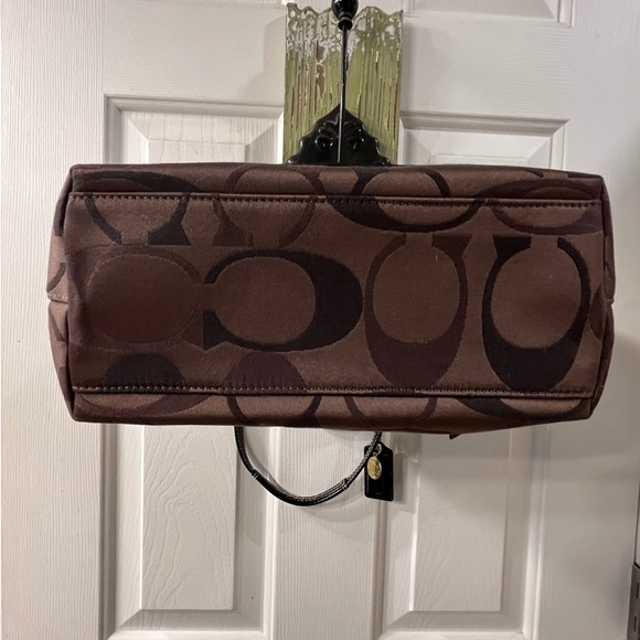 Coach Brown/Black Signature Canvas & Patent Leather Tote F 20018 - Picture 14 of 15